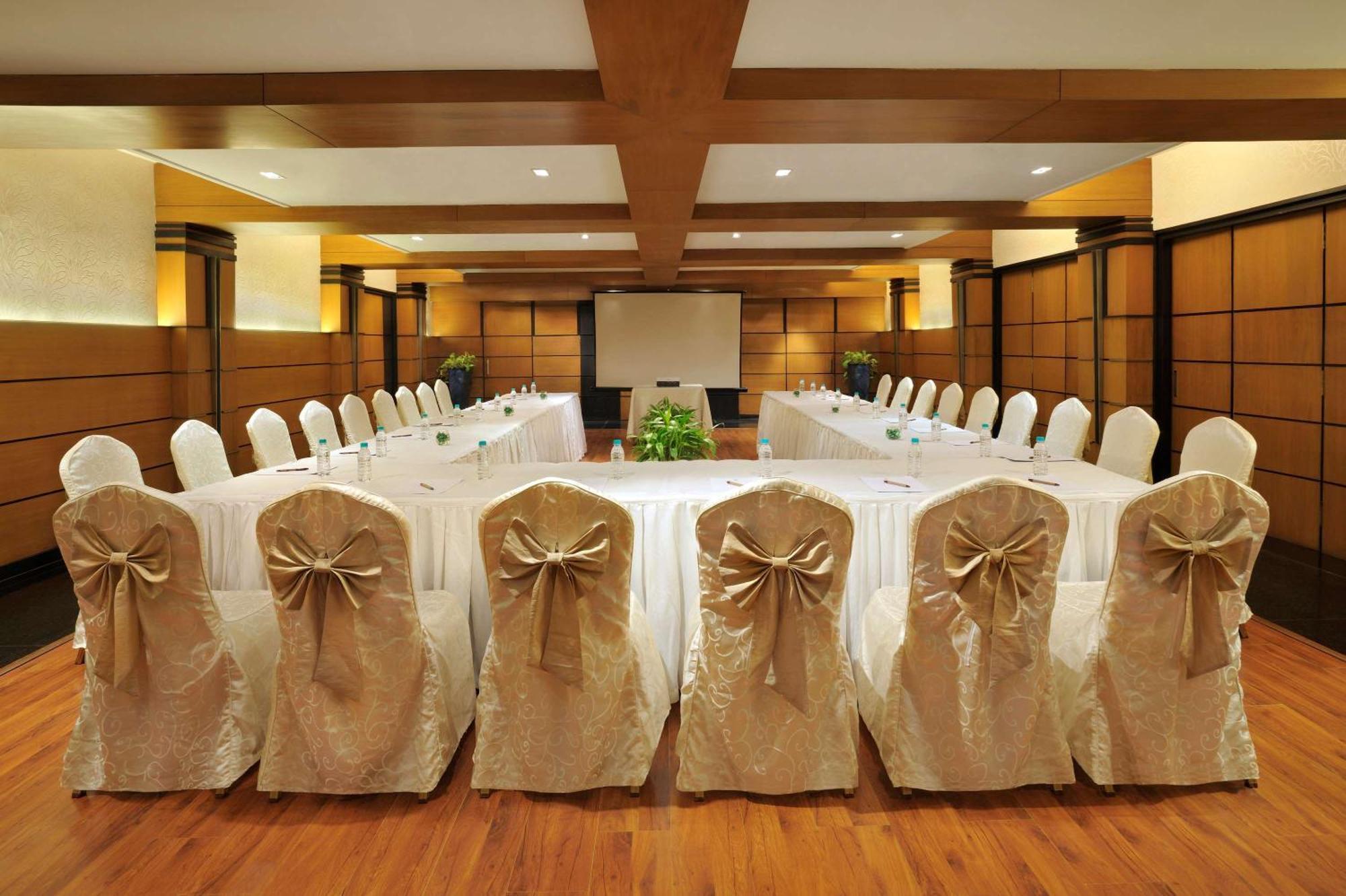 Doubletree By Hilton Hotel Goa - Arpora - Baga מראה חיצוני תמונה